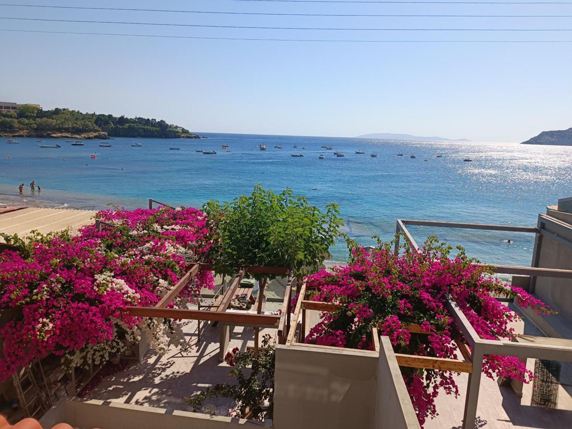 Buganvilla Sea View Apts Agia Pelagia  Exterior foto